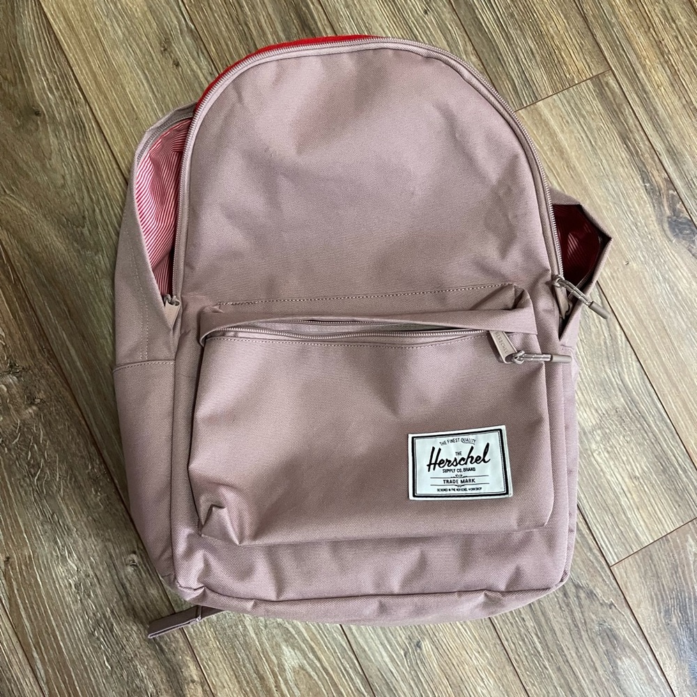 Herschel Supply Company Classic Backpack in Dusty Rose